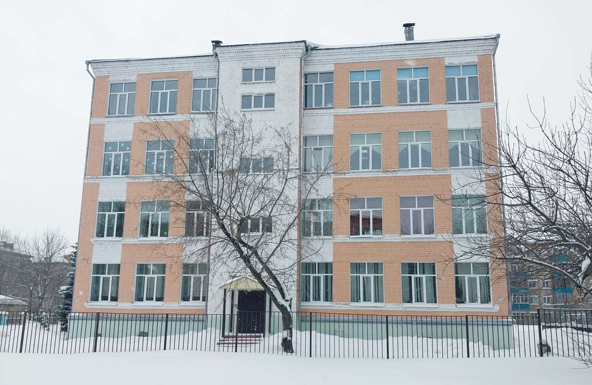 31 школа Казань и его отличительные стороны прописаны особенностях и где имеются набор кружков.