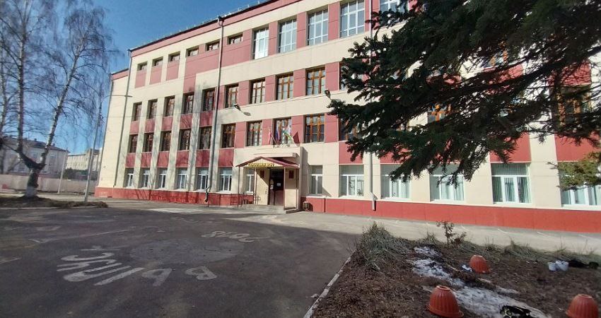 50 Гимназия Казань отзывы, учеников и бывших сотрудников ниже в таблице.